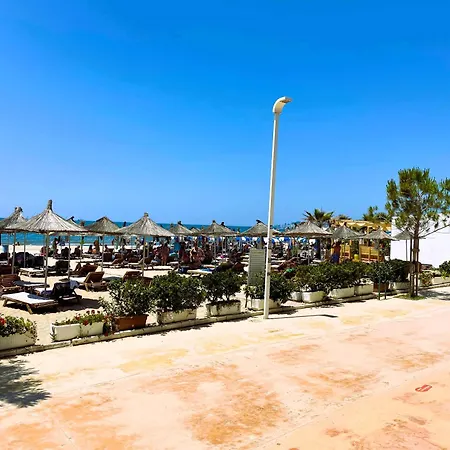 Beachfront Apartment *